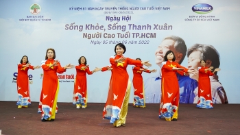 Vinamilk khởi động chuỗi ngày hội "Sống khỏe, sống thanh xuân"