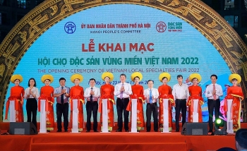 Hội chợ Đặc sản vùng miền Việt Nam 2022: Cầu nối giữa nhà sản xuất, đơn vị phân phối và người tiêu dùng