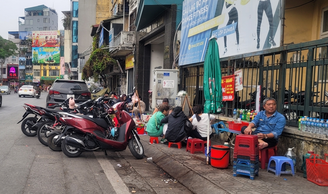 Hà Nội: Chiến dịch "đòi lại" vỉa hè có thực sự hiệu quả?