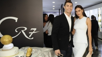 Bạn gái cũ thừa nhận tổn thất nặng nề khi chia tay C.Ronaldo