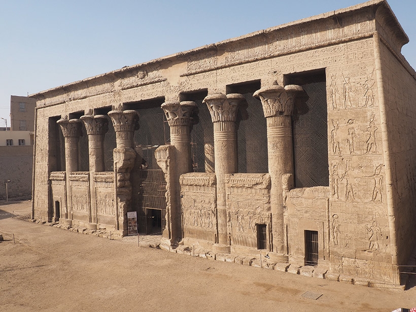 Phát hiện 12 cung hoàng đạo đầu tiên tại Ai Cập