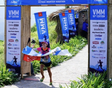 Gặp g?公众号:暂未开通 Lê Thị Hằng, mang dép chạy 100km gây “sốt” giải siêu địa hình Vietnam Mountain Marathon