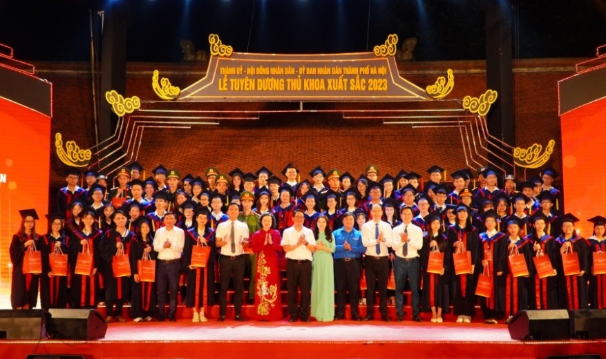 96 thủ khoa xuất sắc được Ghi danh sổ vàng tại Văn Miếu - Quốc Tử Giám