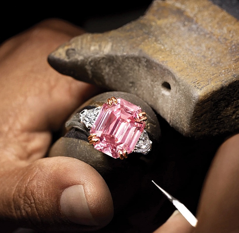 Mỏ kim cương hồng lớn nhất thế giới