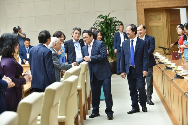 Thủ tướng gặp mặt đại diện các nhà giáo tiêu biểu