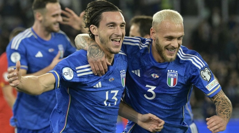 Kết quả bóng đá hôm nay 18/11: Italia vượt qua khó khăn