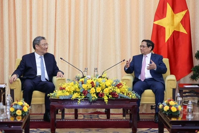 Thủ tướng đề nghị Trung Quốc tiếp tục phối hợp triển khai “hai hành lang, một vành đai kinh tế