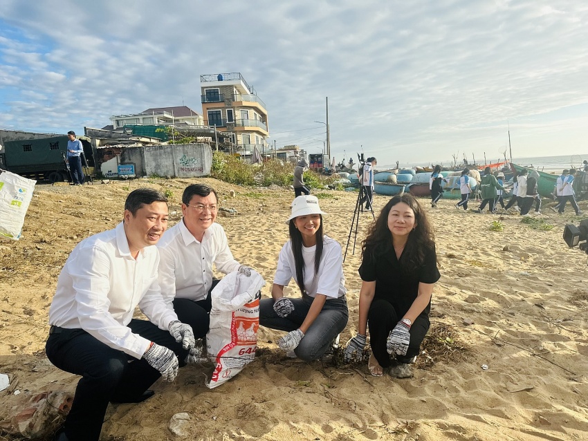 Hoa hậu H'Hen Niê và Nhạc sĩ Giáng Son tham gia” Ngày hội sống xanh năm 2023 “ tỉnh Bà Rịa – Vũng Tàu