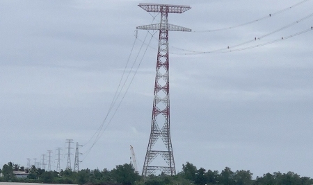 Đóng điện đường dây 500kV Sông Hậu - Đức Hòa