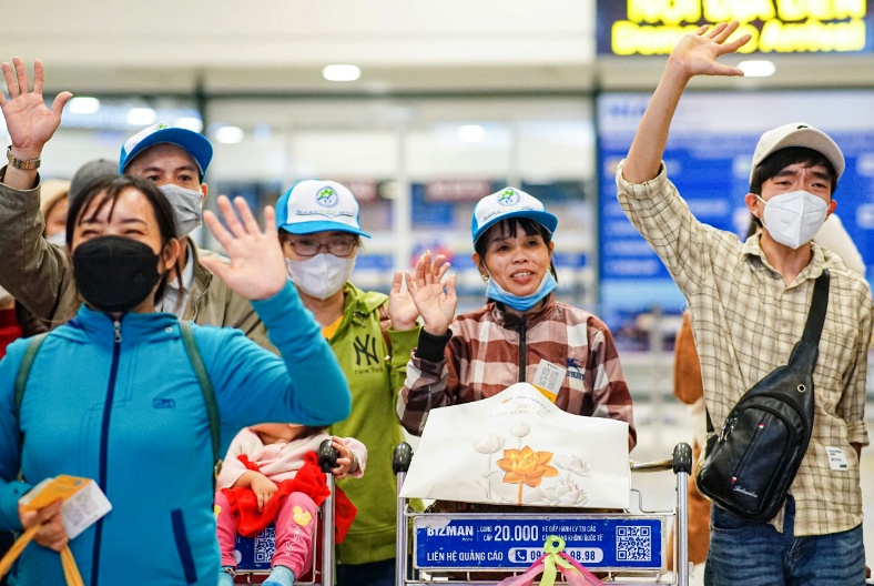 Chuyến bay miễn phí hỗ trợ người lao động về quê đón Tết