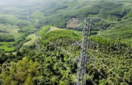 Tăng cường liên kết lưới điện giữa Bắc Trung Bộ và Nam Trung Bộ