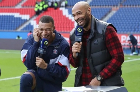 Thierry Henry phản ứng trước tin Mbappe "sẵn sàng gia nhập Arsenal"