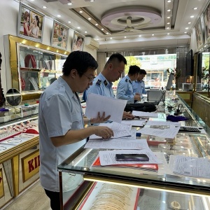 Quảng Ninh: Nhiều cơ sở kinh doanh vàng bạc có vi phạm