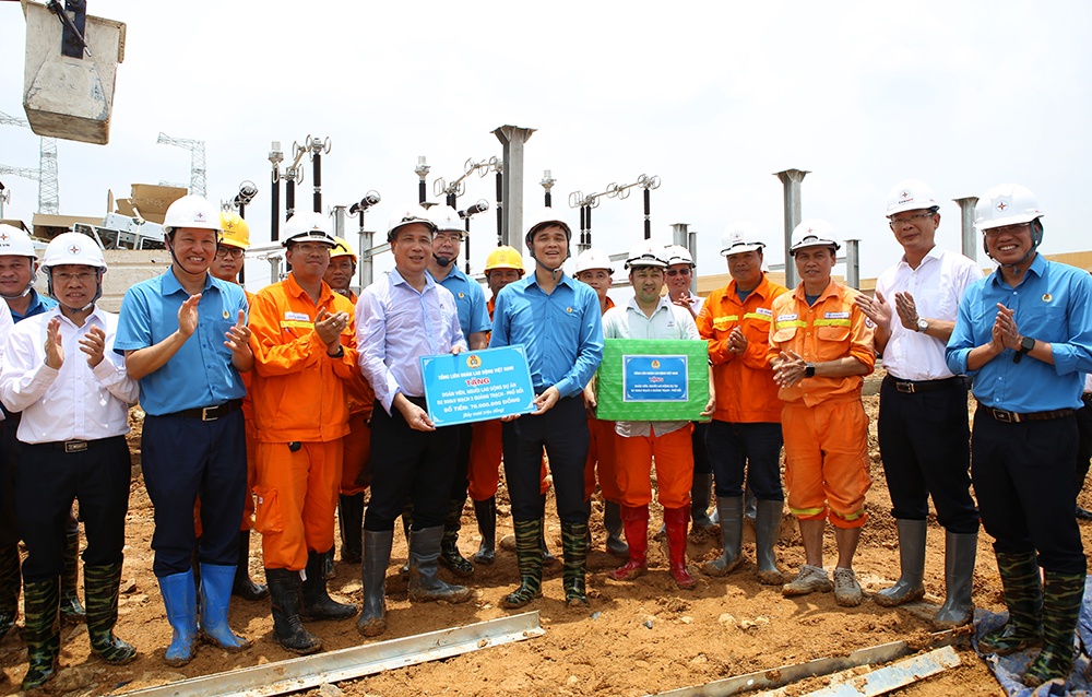 EVNNPT: Làm chủ trong lắp đặt, thí nghiệm tại Trạm biến áp 500kV Thanh Hóa