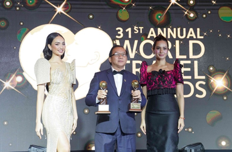 World Travel Awards tiếp tục vinh danh Vietjet với bộ đôi giải thưởng về dịch vụ khách hàng