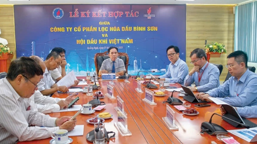 Nghiên cứu, tư vấn, phản biện khoa học là hoạt động cốt lõi