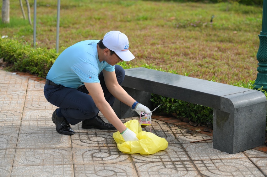 Ngày Quốc tế làm sạch bờ biển 2024 tại xã đảo Long Sơn