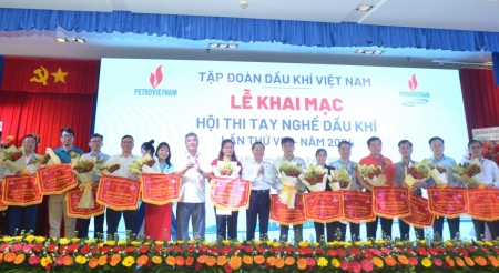 Khơi dậy niềm đam mê, lòng tự hào nghề nghiệp trong mỗi NLĐ Dầu khí