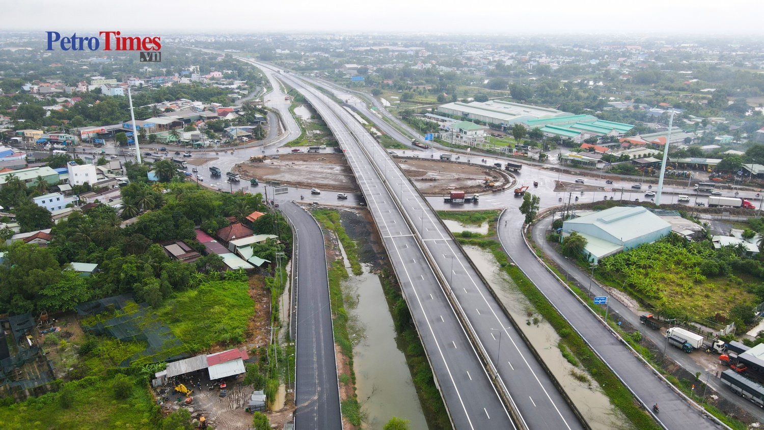 [Chùm ảnh] Đoạn 3km cao tốc Bến Lức   Long Thành sắp thông xe