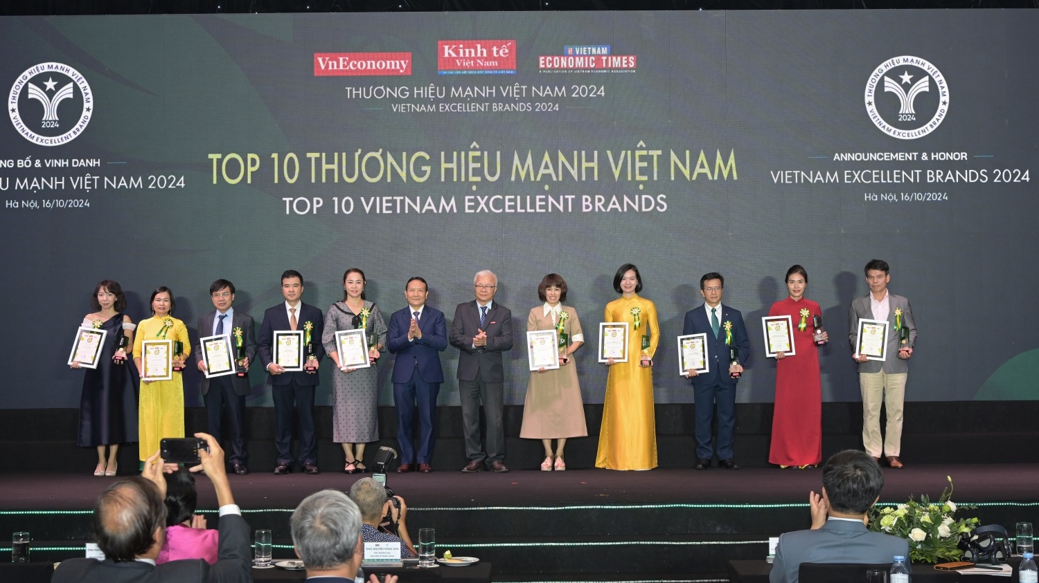 [PetroTimesTV] Petrovietnam dẫn đầu Top 10 Thương hiệu mạnh Việt Nam 2024