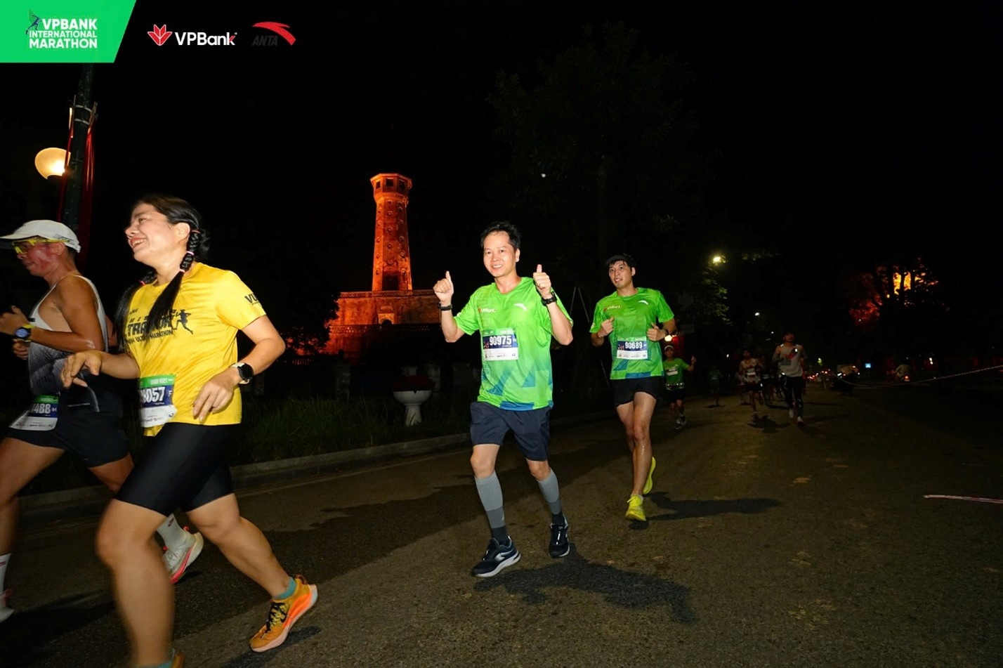 Chân chạy VPI phá kỷ lục ở VPBank Hanoi International Marathon 2024