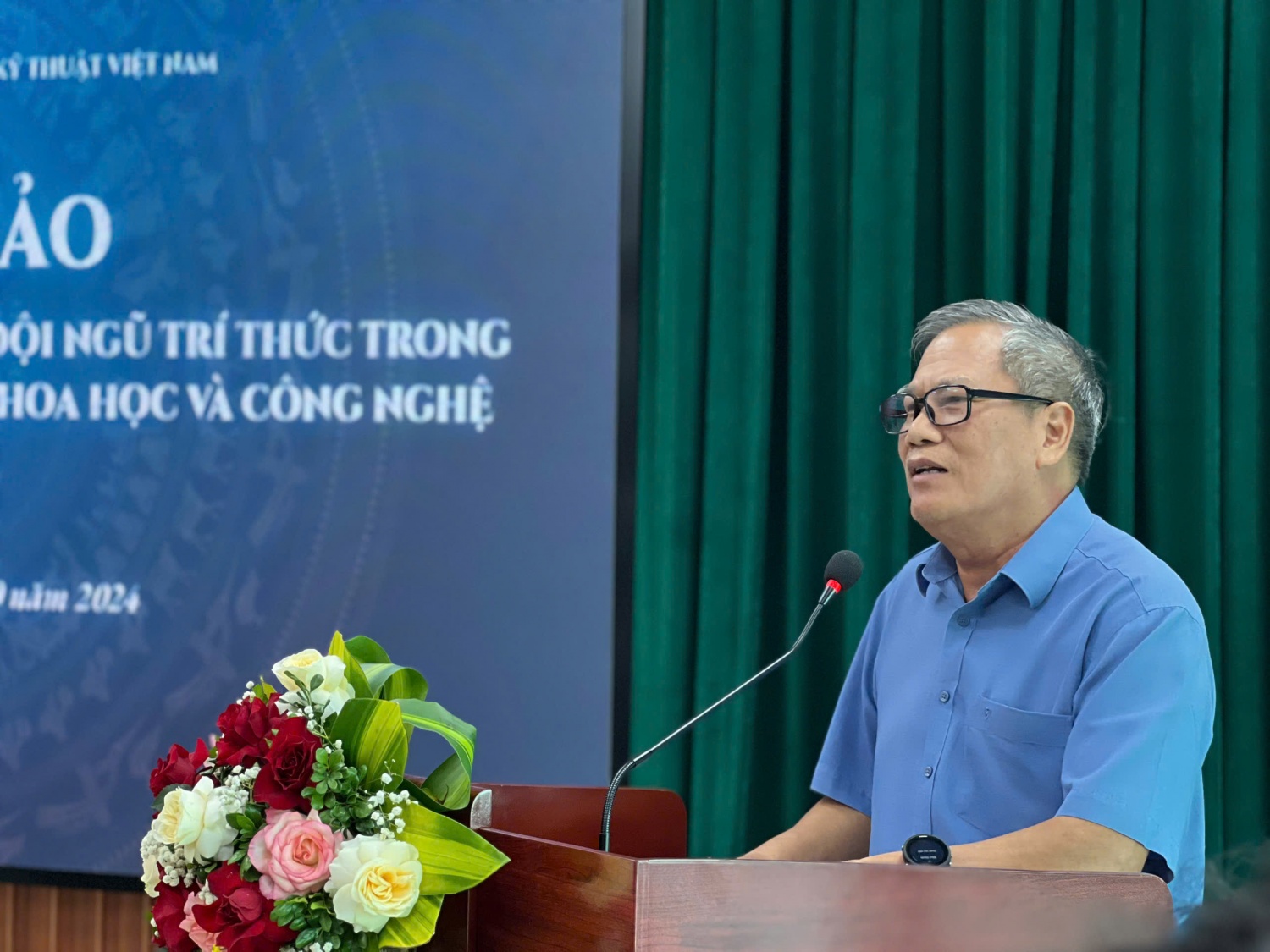 TS Lê Xuân Rao,  Chủ tịch Liên hiệp Hội Hà Nội phát biểu tại hội thảo