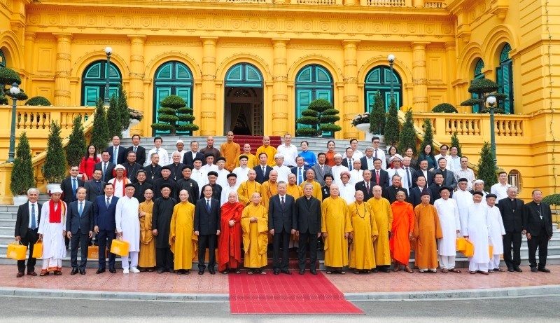 Bài 2: Lợi dụng tôn giáo để"châm ngòi” kích động, chia rẽ Nhân dân