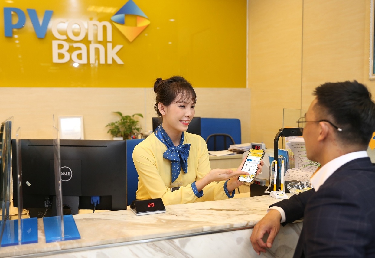 PVcomBank khuyến nghị khách hàng sớm cập nhật giấy tờ và xác thực sinh trắc học