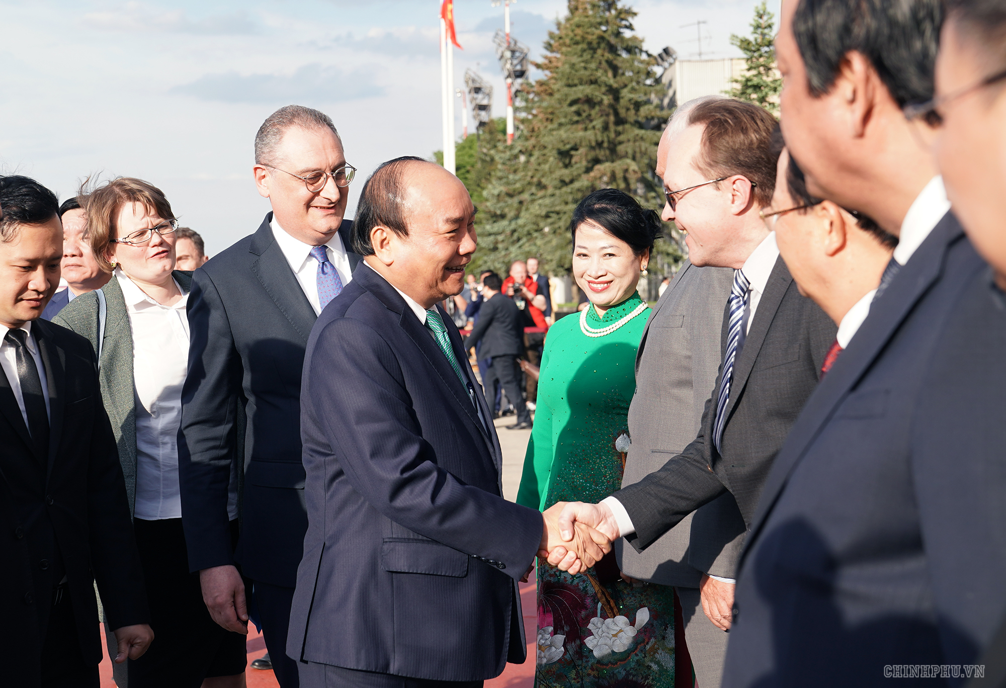 le don chinh thuc thu tuong nguyen xuan phuc tai thu do moscow nga