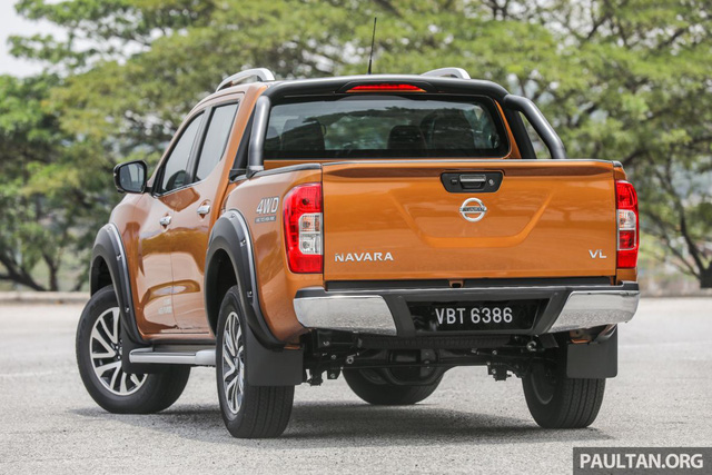 nissan navara them phien ban cao cap vl plus chot gia 29300 usd