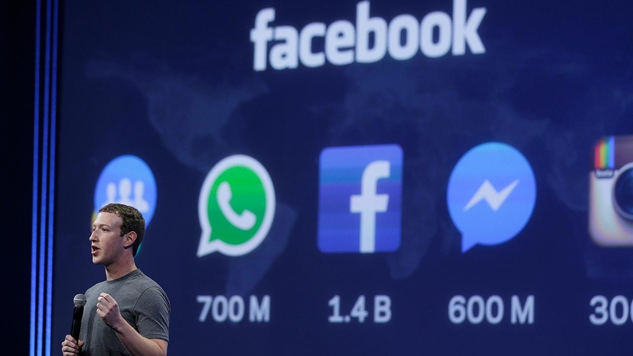 Facebook đang là mạng xã hội lớn nhất thế giới.