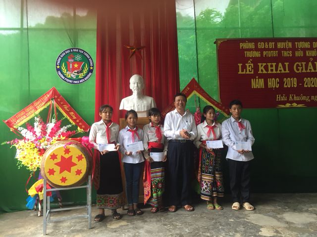 khai giang som o ngoi truong kho khan noi vung long ho thuy dien ban ve