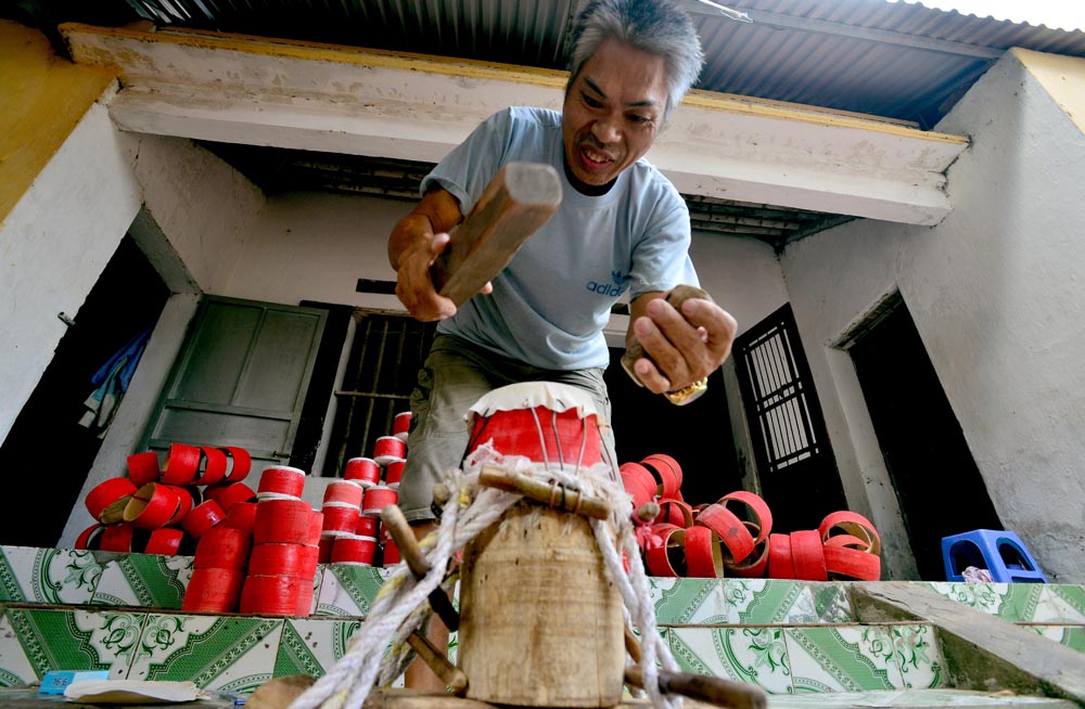 lang nghe lam trong vao vu trung thu