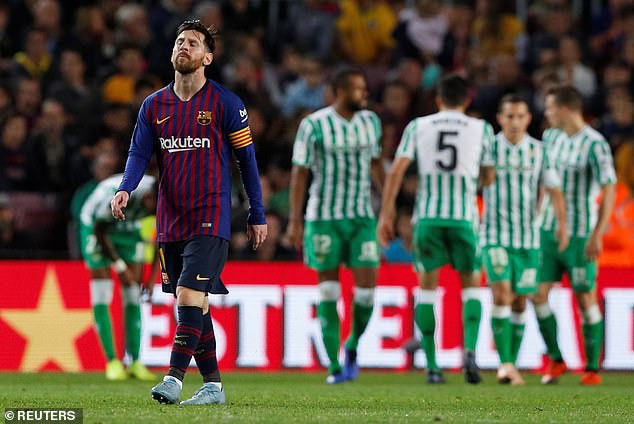 messi lap cu dup barcelona van thua soc betis