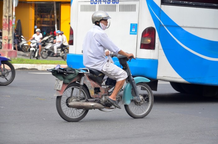 xu ly hang tram xe ca tang trong ngay dau ra quan