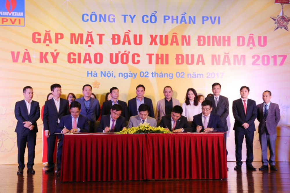PVI gặp mặt đầu xuân Đinh Dậu và ký giao ước thi đua năm 2017