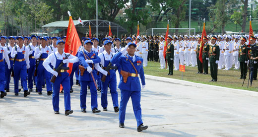 Đội hình diễu binh  tại Lễ kỷ niệm 40 năm giải phóng Miền Nam