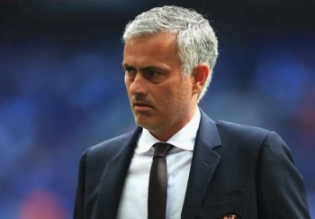 Mourinho nói Man Utd không phải lúc nào cũng tấn công