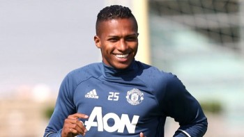 Herrera: Antonio Valencia là hậu vệ phải hay nhất thế giới