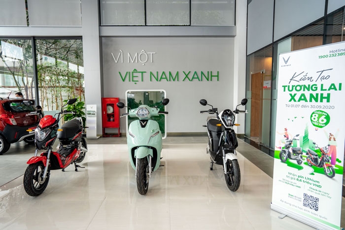 kham pha showroom vinfast moi rong 2000m2 tai ha noi