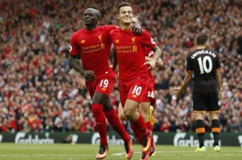 Huyền thoại MU đặt cửa vô địch Premier League cho Liverpool