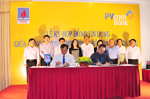 PVCombank ký hợp đồng tín dụng cùng Đạm Cà Mau