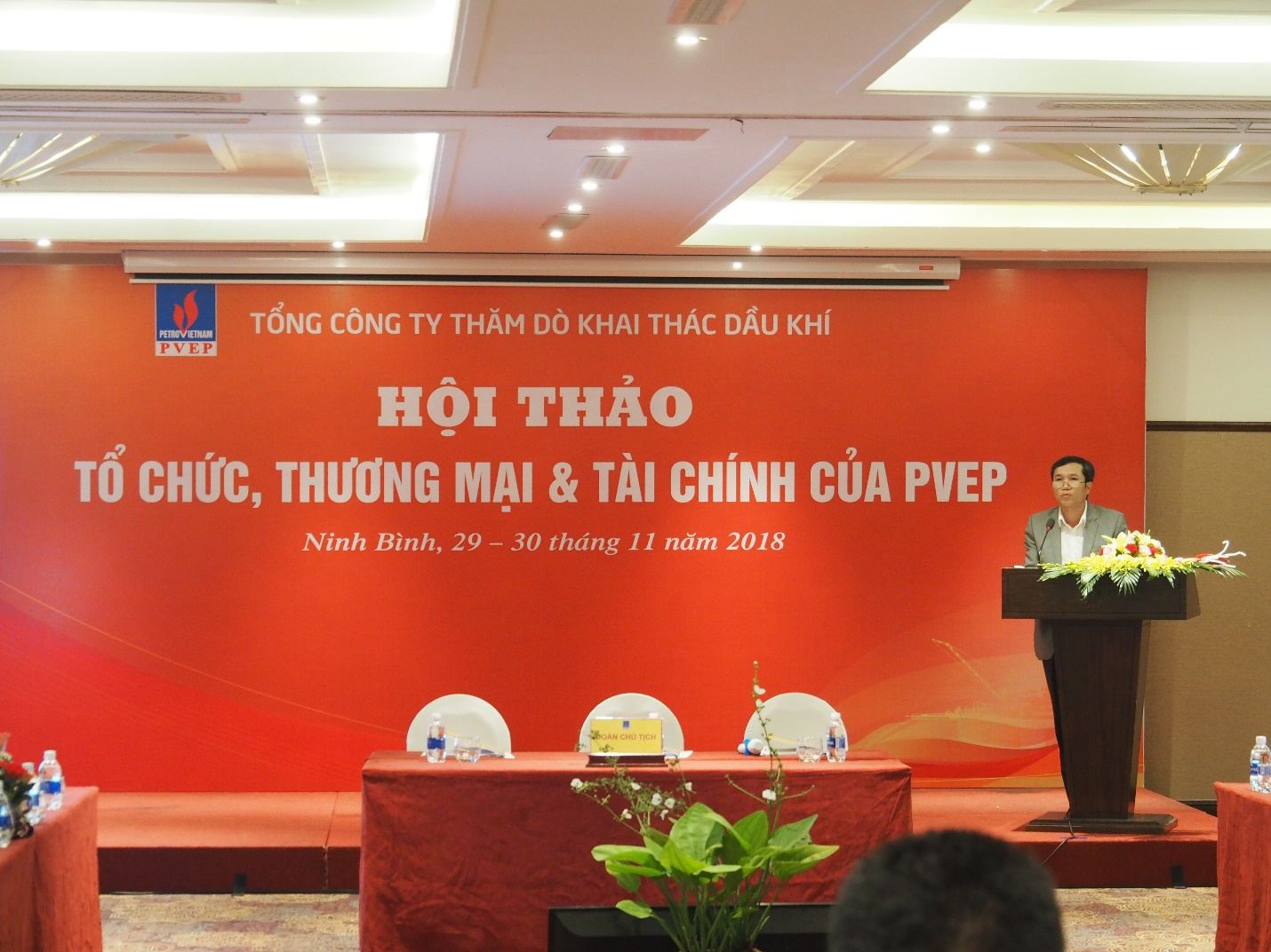 pvep to chuc hoi thao ve cong tac to chuc thuong mai va tai chinh