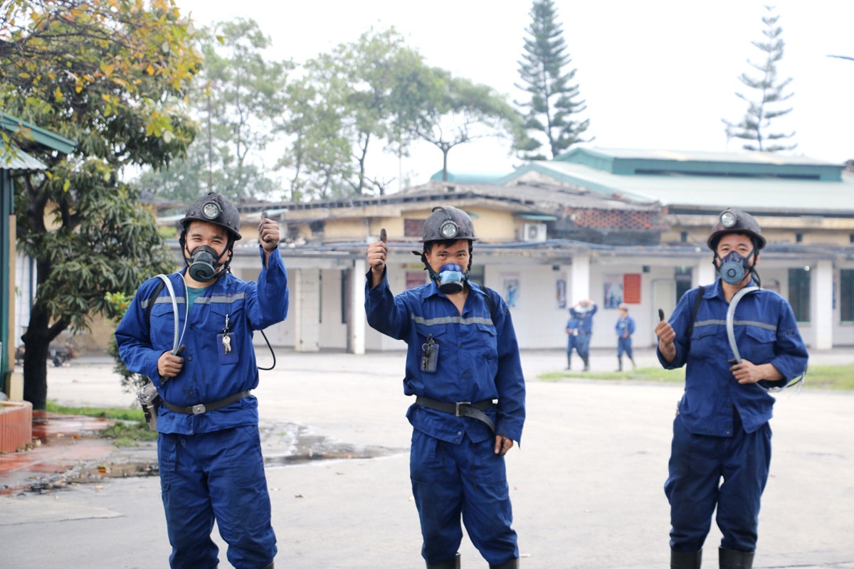 Than Mạo Khê triển khai phòng dịch và sản xuất ngay từ ngày khai xuân Tân Sửu