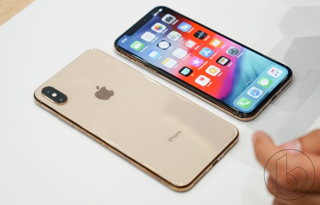 iPhone XS Max giảm xuống 30 triệu đồng, iPhone XS chạm mức 25 triệu đồng