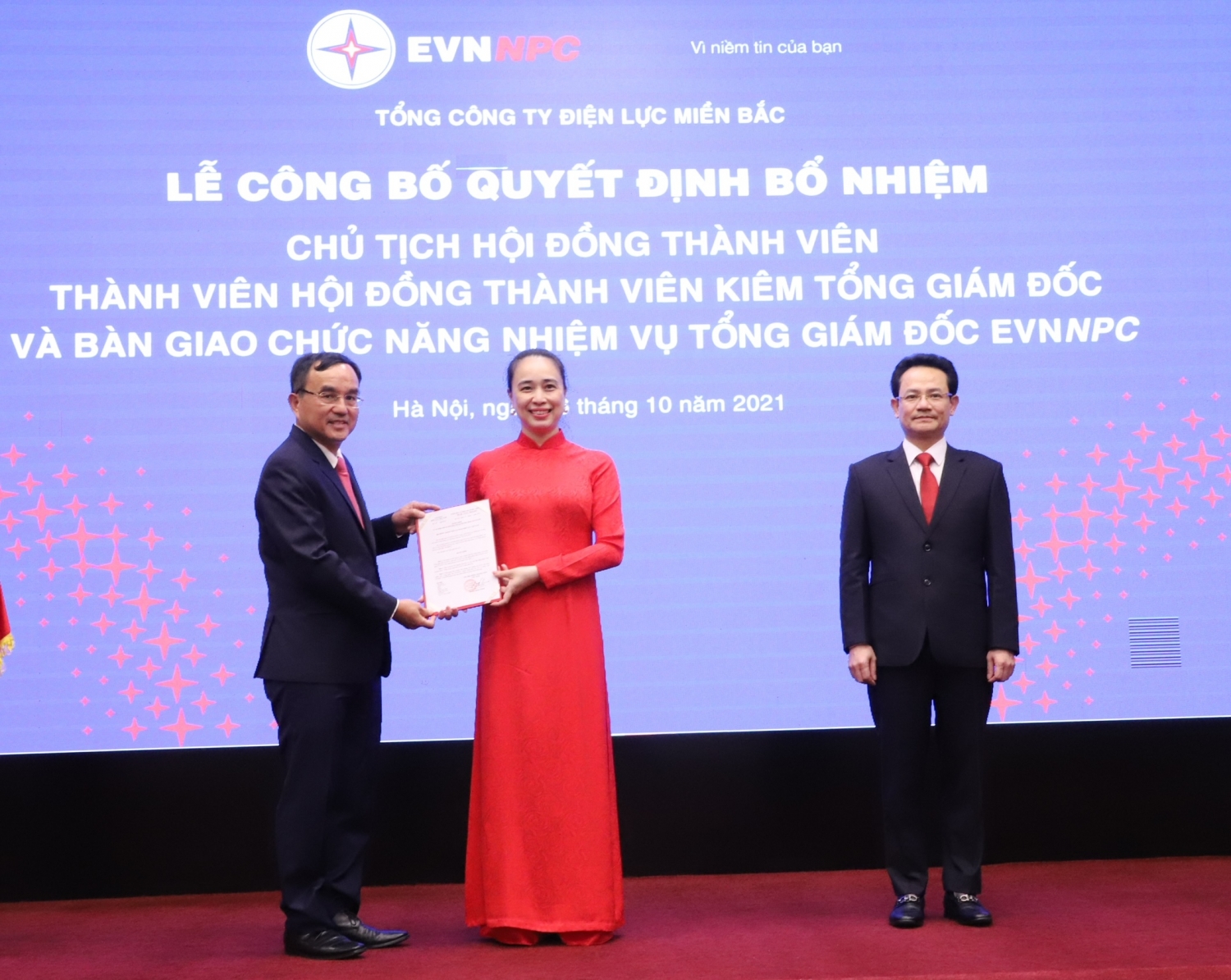 EVNNPC công bố Quyết định Chủ tịch HĐTV và Thành viên HĐTV kiêm Tổng Giám đốc