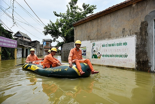 vung ron lu ha noi ngap trong bien nuoc nhin tu flycam