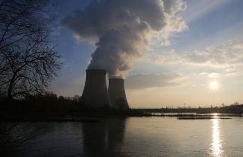 Pháp giảm sản lượng điện hạt nhân vì dịch Covid-19