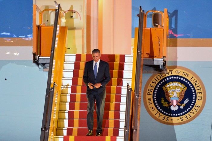 vi sao ong obama khong dua vo con cung sang tham viet nam