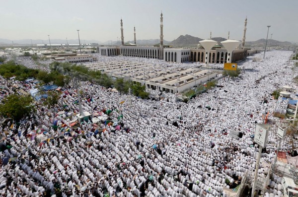 vi sao nguoi hoi giao phai hanh huong ve thanh dia mecca